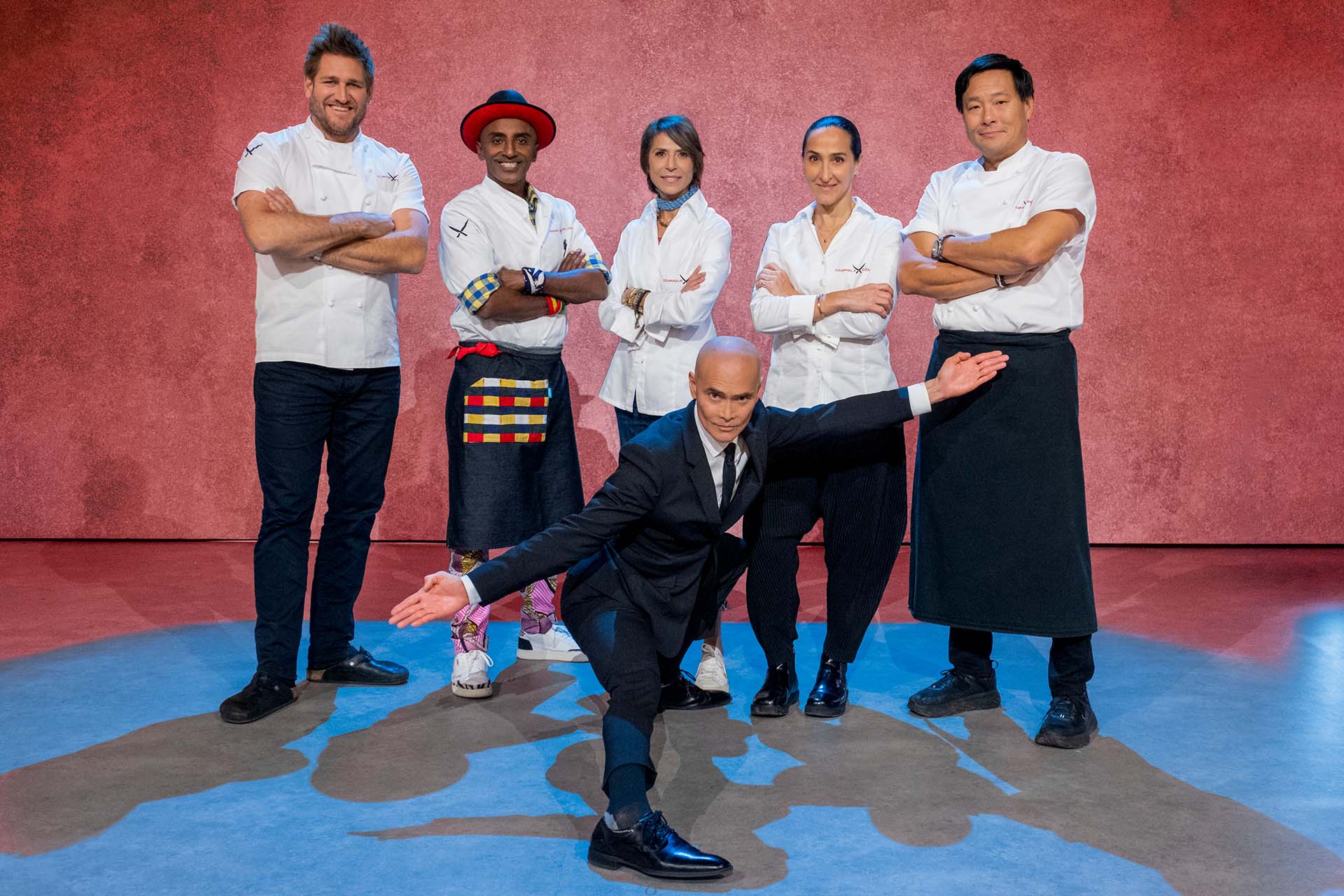 Curtis Stone, Marcus Samuelsson, Dominique Crenn, Mark Dacascos, Gabriela Camara, Ming Tsai_.Cr. Patrick Wymore_Netflix © 202