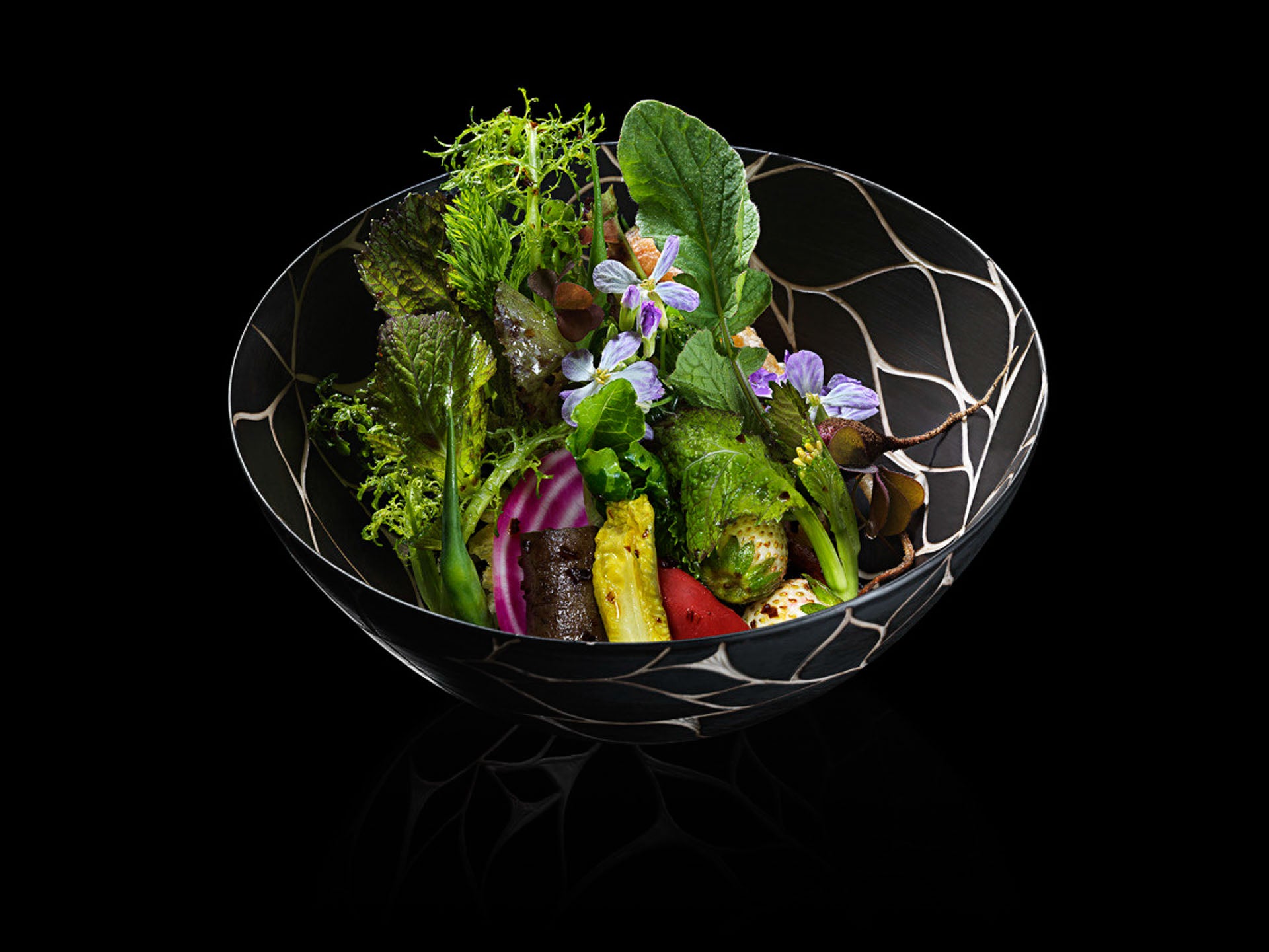 A bowl of Den's 20 ingredient salad