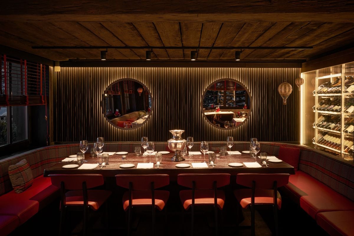 Langosteria St. Moritz dining room.