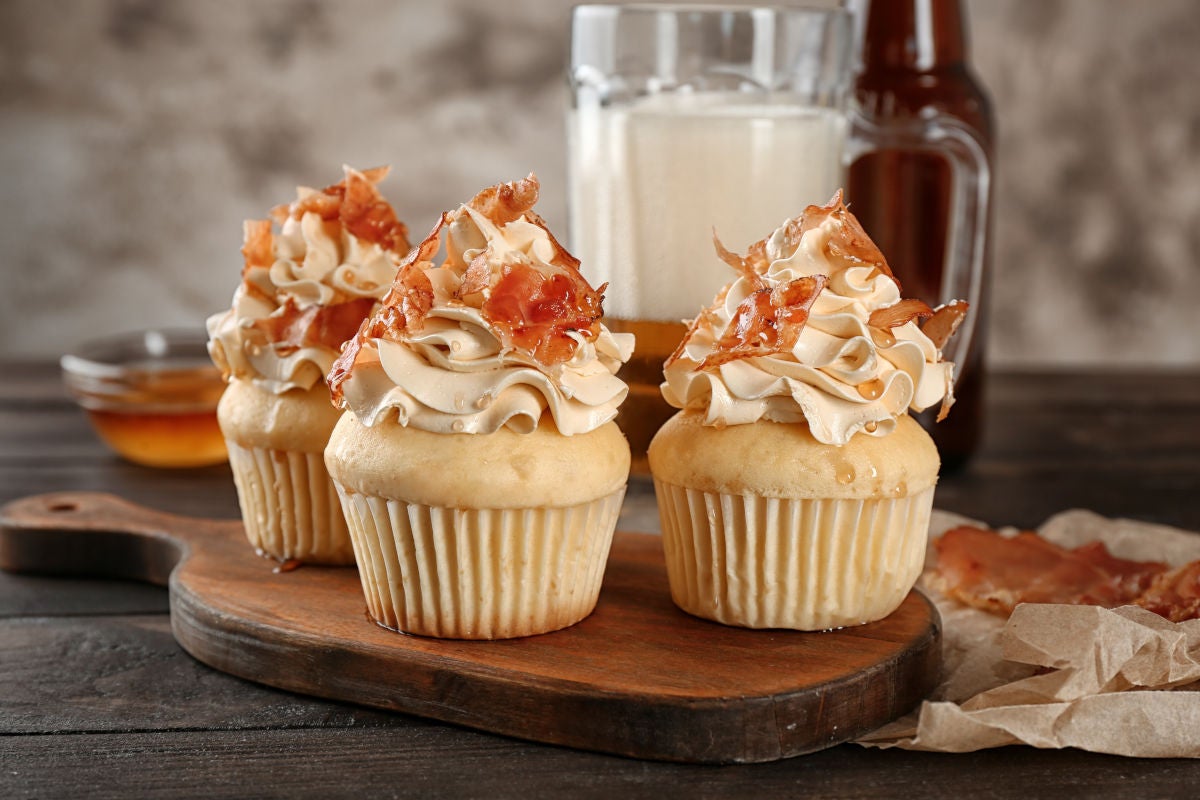 maple bacon cupcakes - Fine Dining Lovers