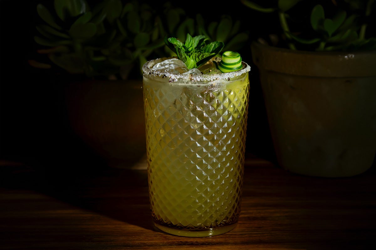 Sotol cocktail Unsplash Hi! ESTUDIO