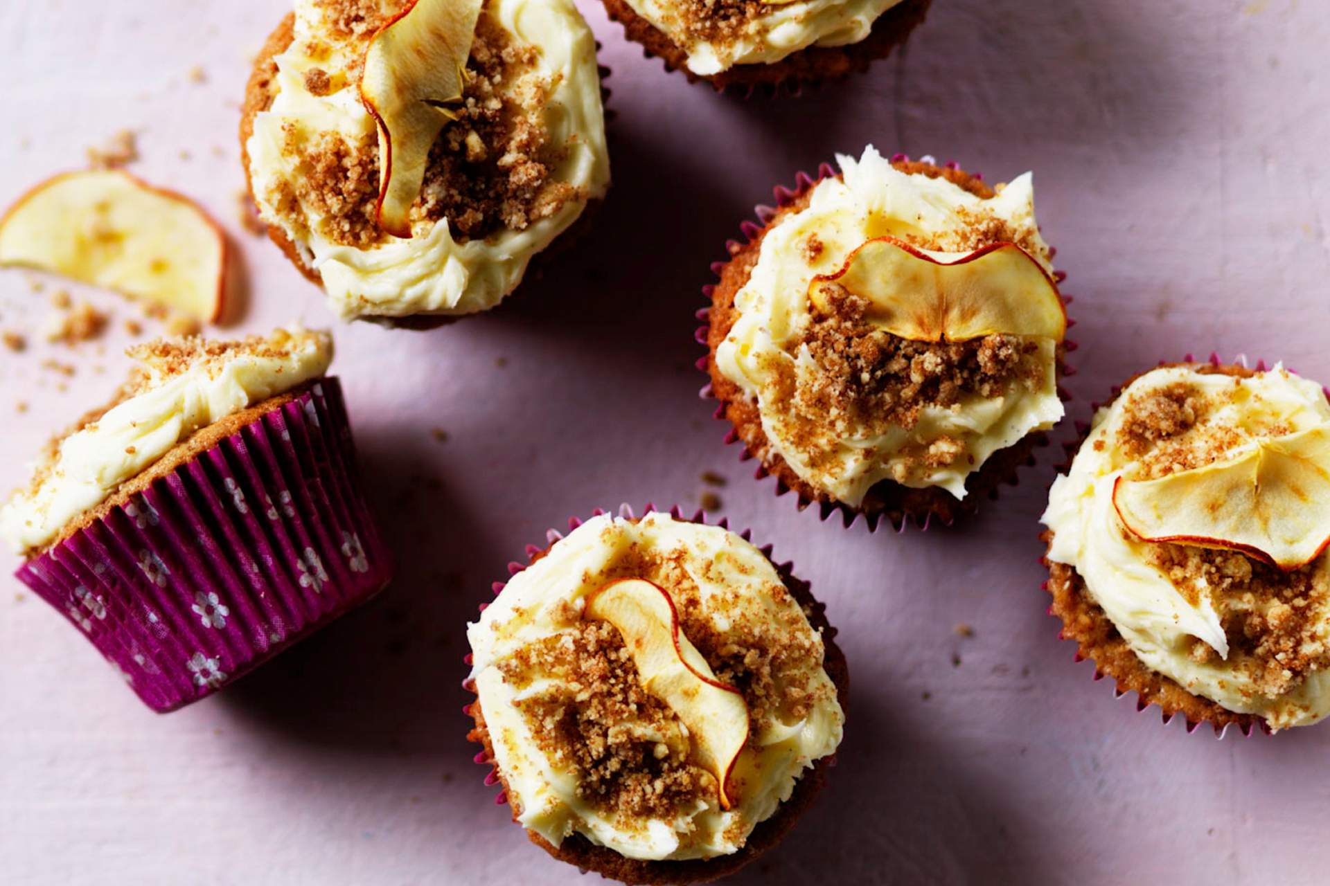 apple cinnamon cupcakes ©StockFood_Thomas_Karen