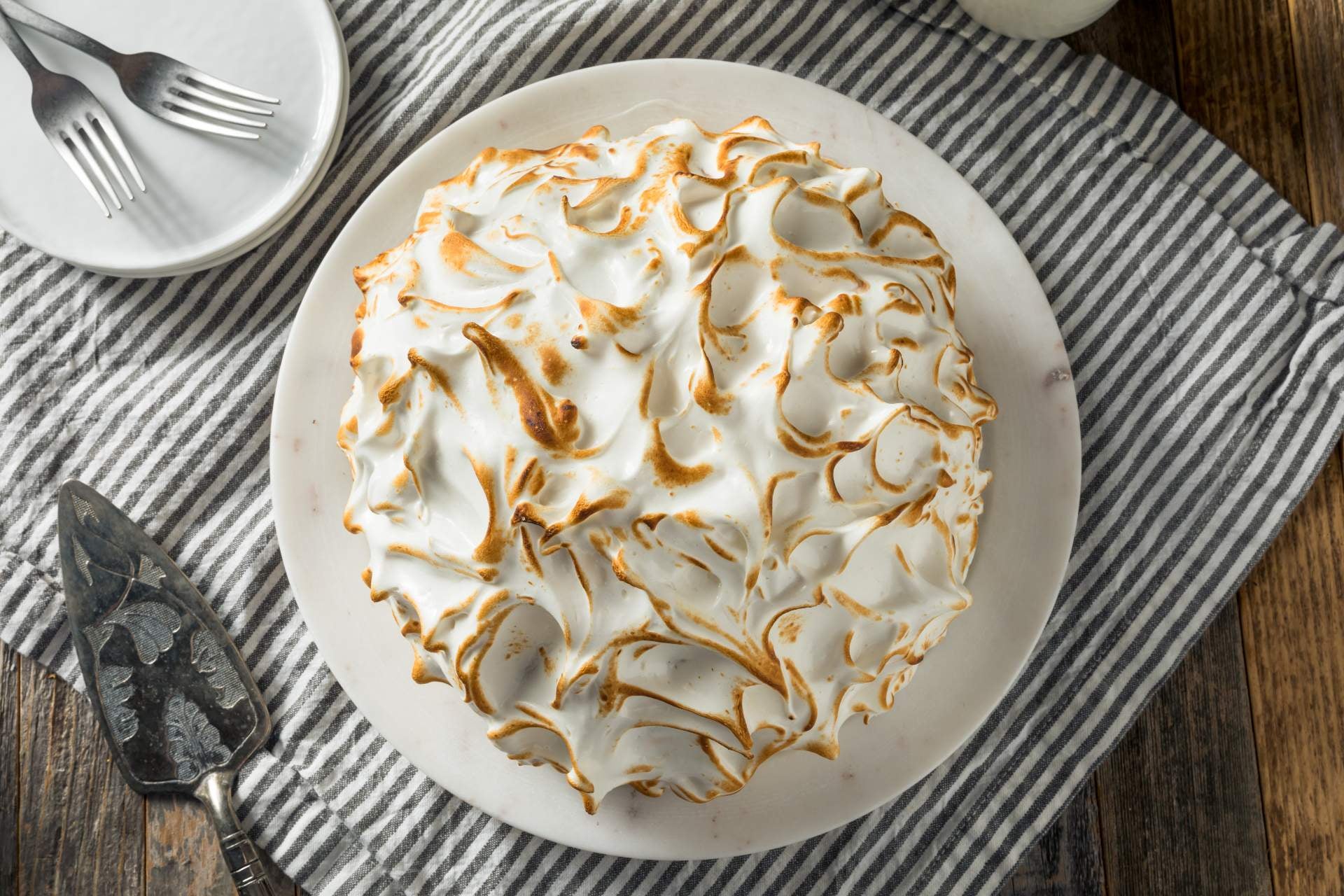 baked-alaska-ice-cream-cake