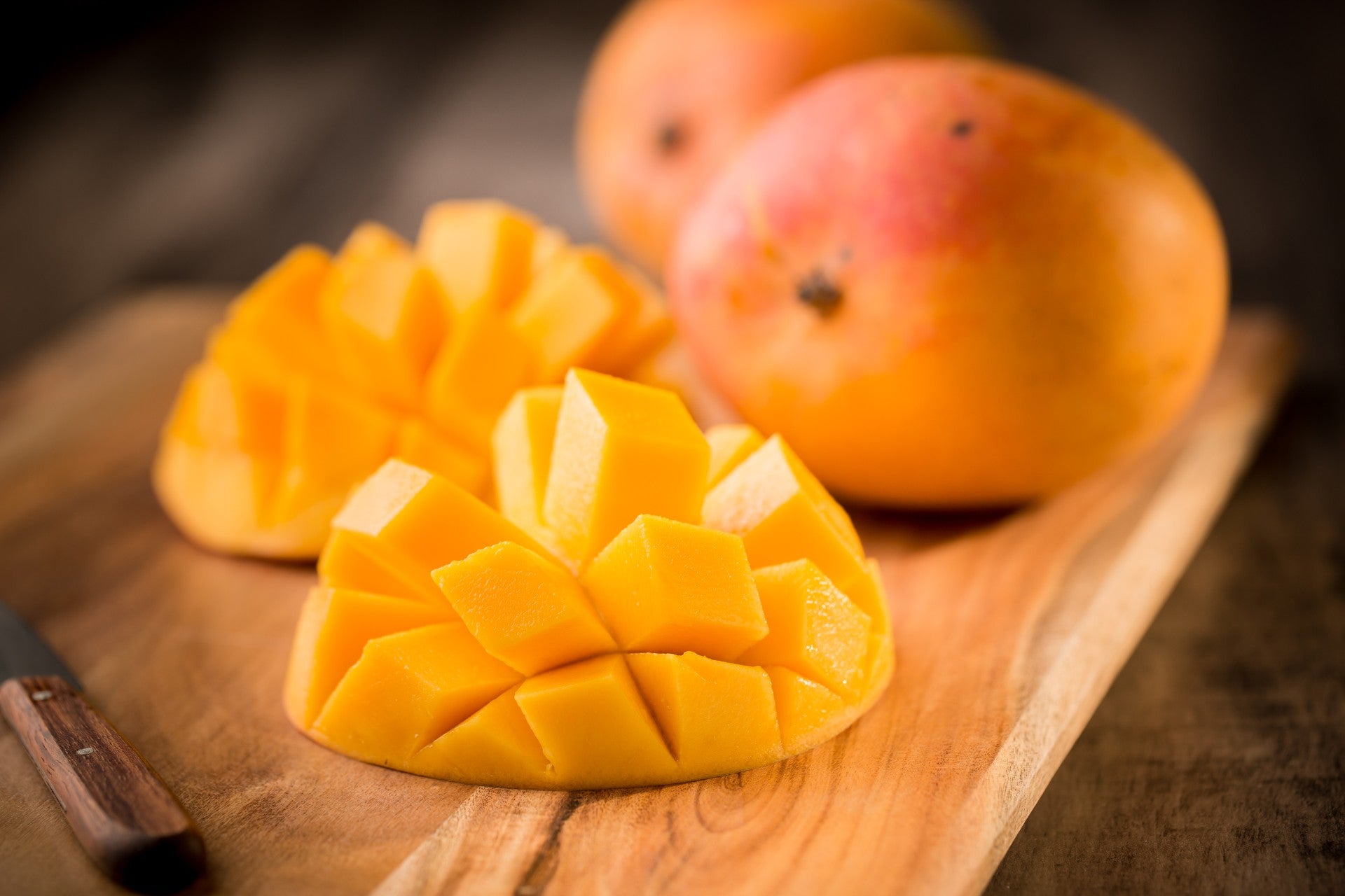 best-mango-varieties-serving