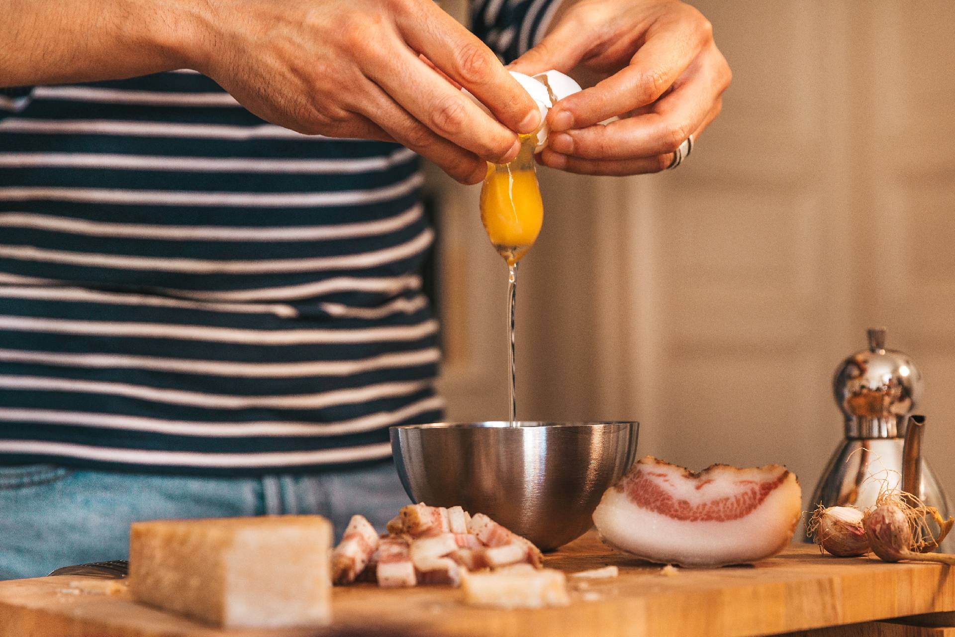 carbonara making ©iStock