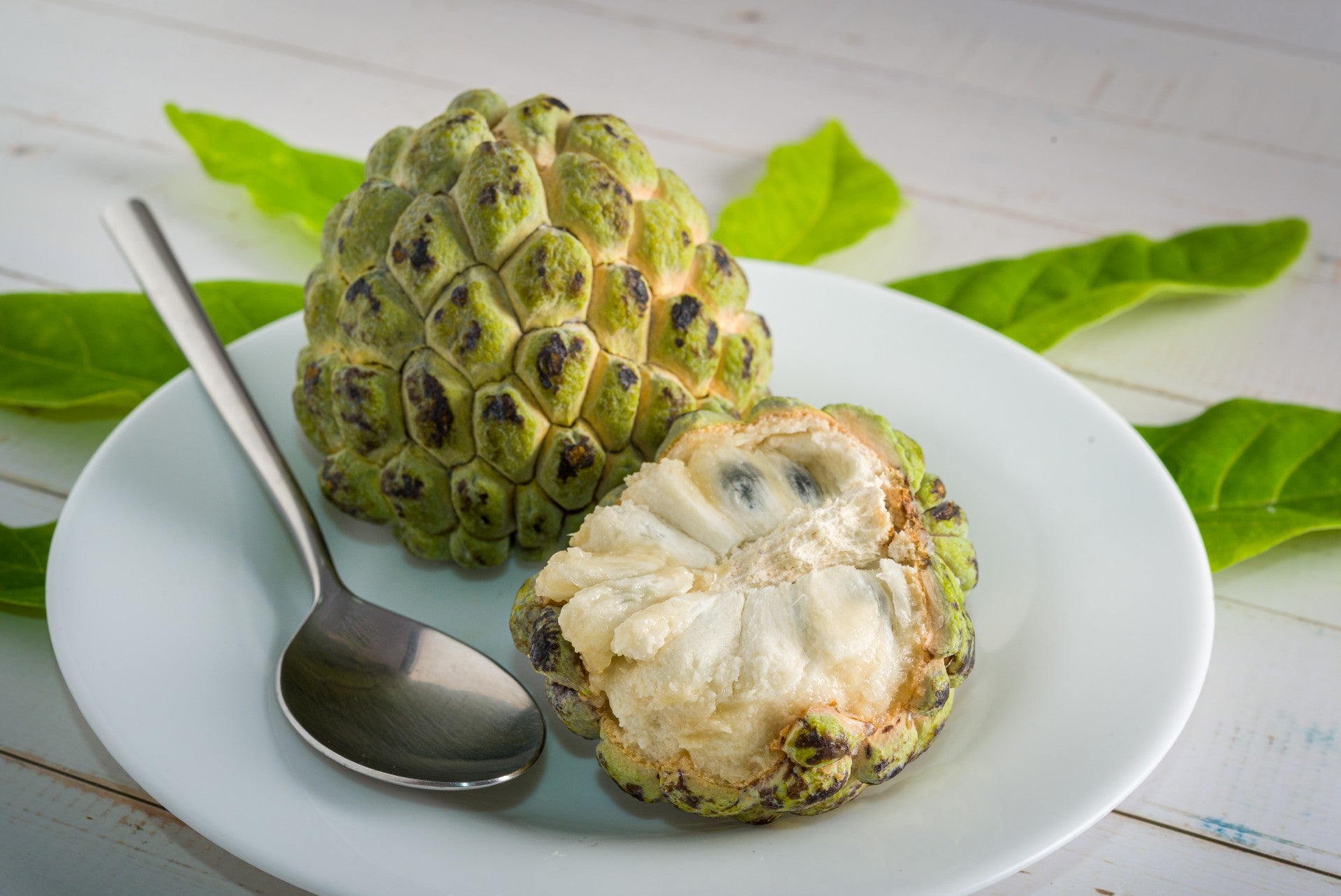 cherimoya-what-does-taste-like