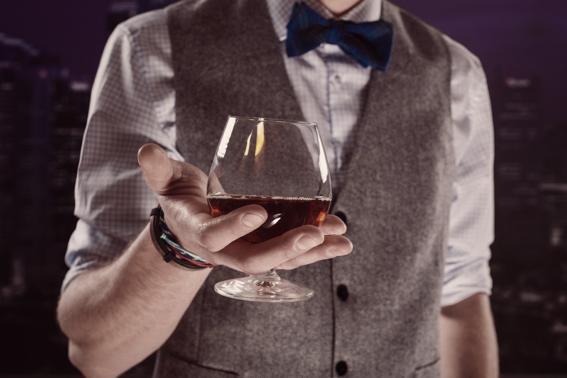 cognac-vs-brandy-how-to-drink-cognac