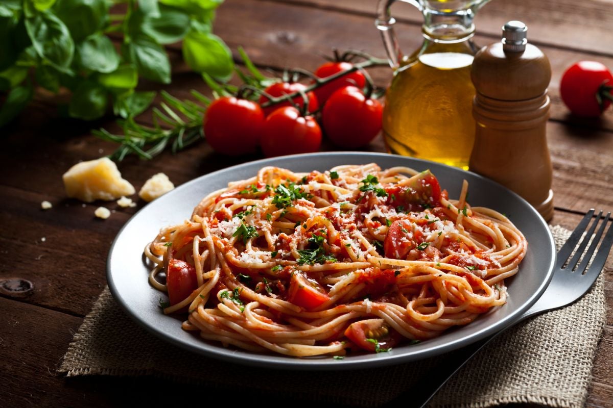 A classic Italian dish: spaghetti with tomato sauce