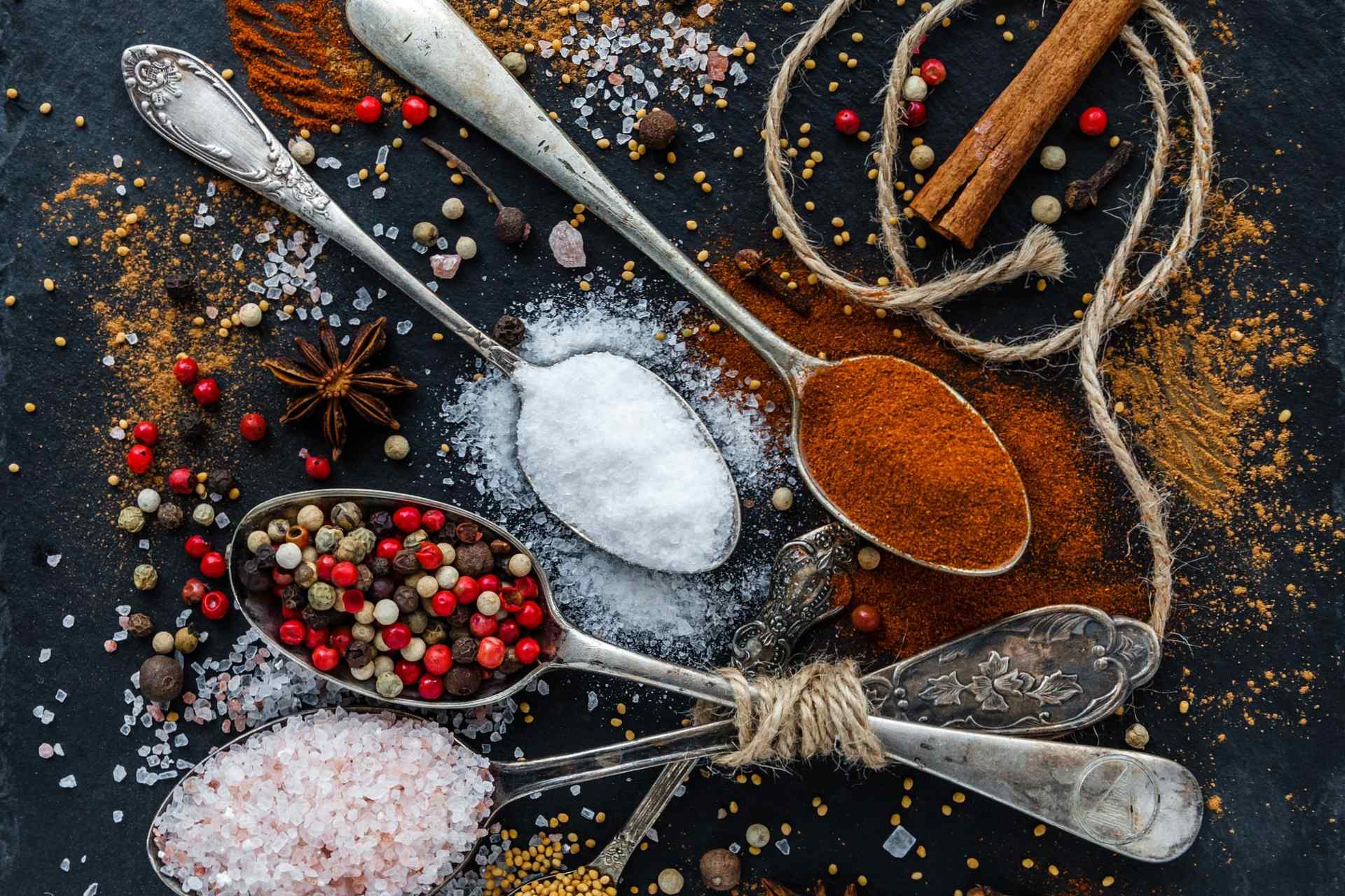 pepper and spices - Daria Yakovleva on pixabay