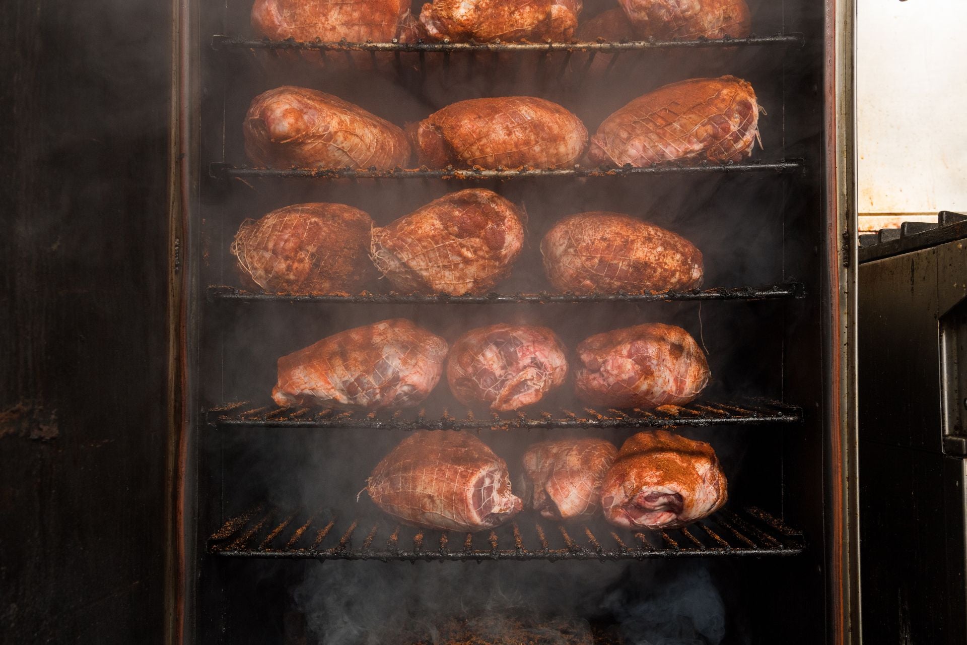 smoke-different-foods-how-to-smoke-meat