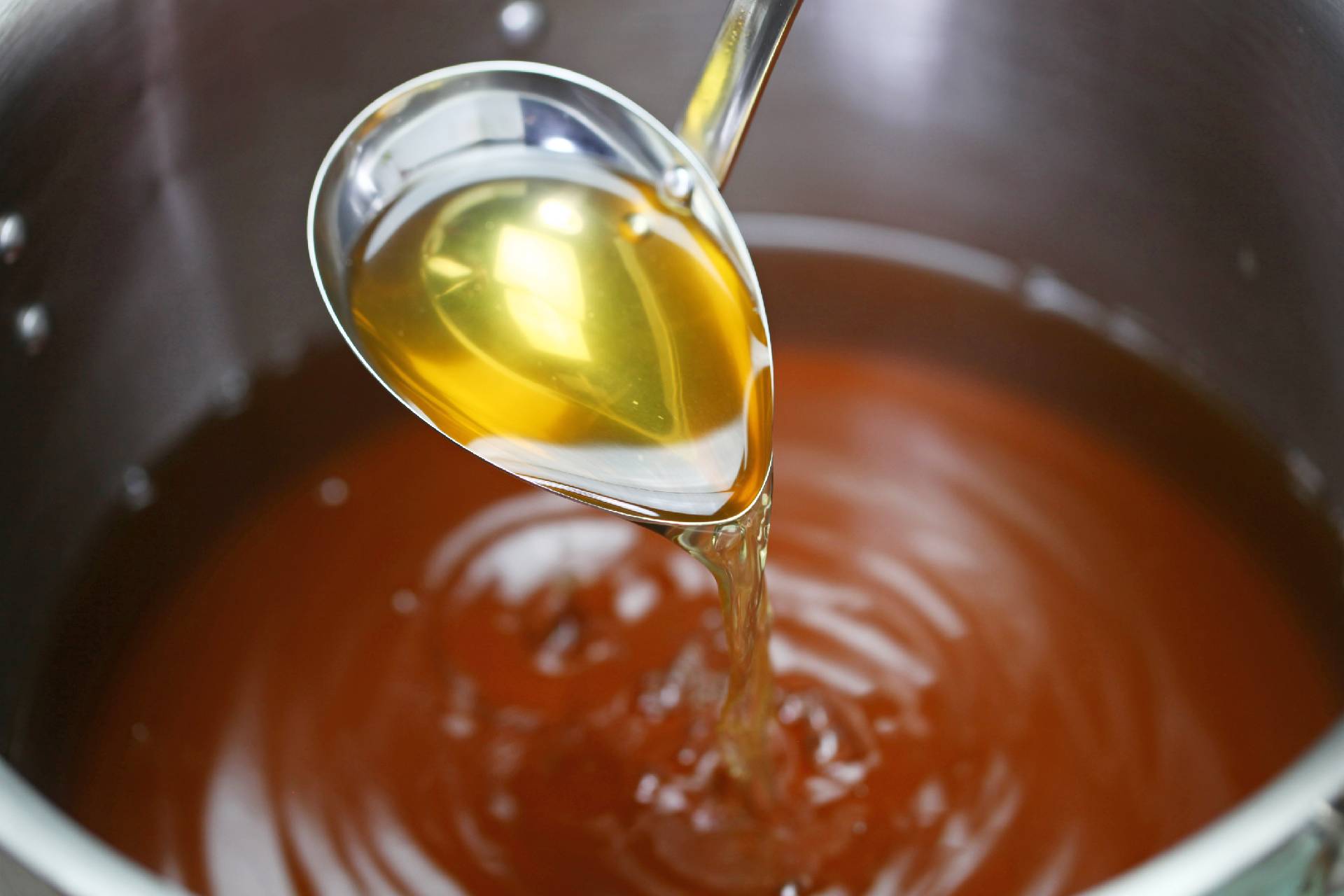 thin meat broth ©iStock