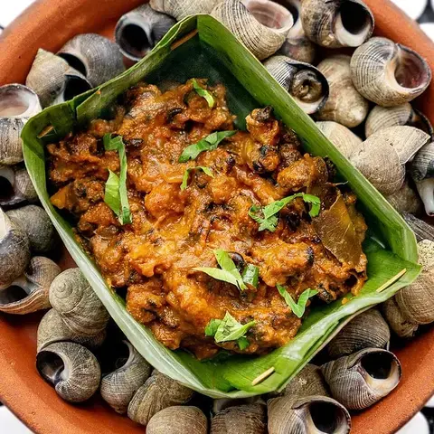 Nathai pirattal by Vijay Kumar.