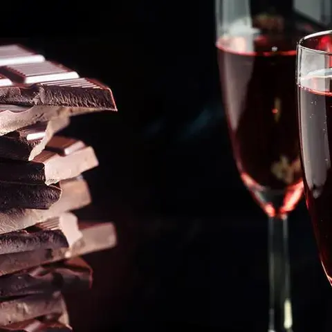 Which drinks pair well with Chocolate?