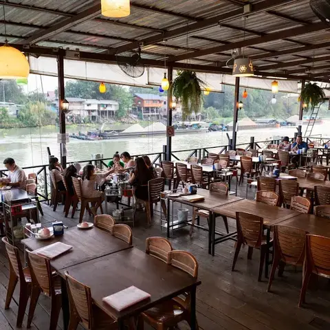 Baan Mai Rim Num AYUTTHAYA