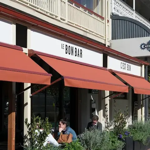 C'est Bon Restaurant &amp; Le Bon Bar