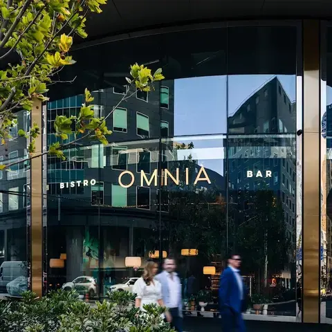 Omnia Bistro &amp; Bar