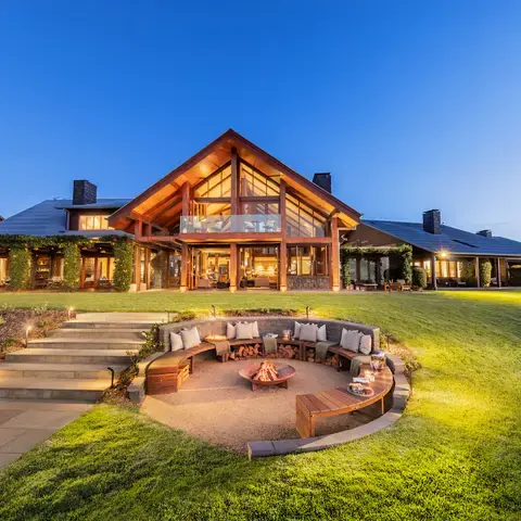 Spicers Peak Lodge