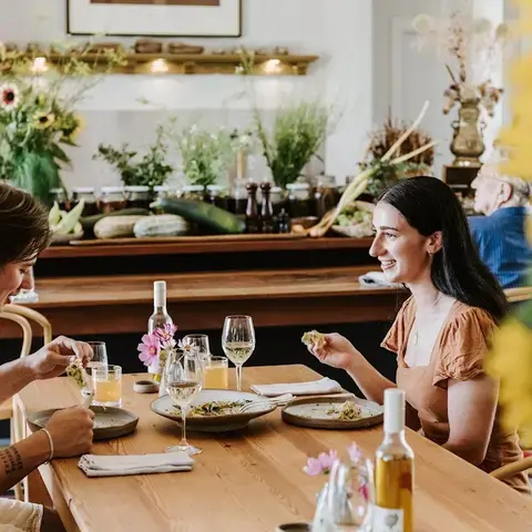 Zin Food &amp; Wine House