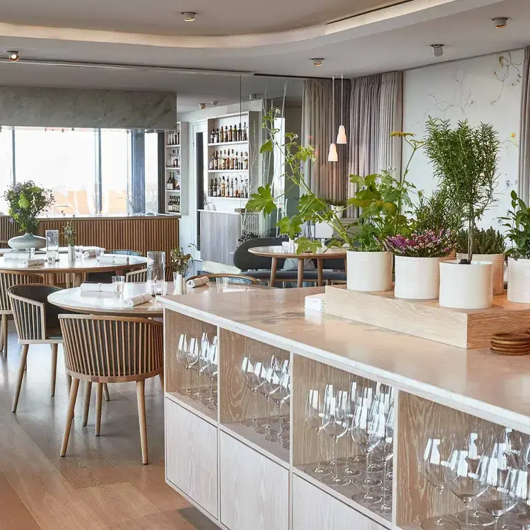 Inside look at Geranium. ©Claes Bech-Poulsen