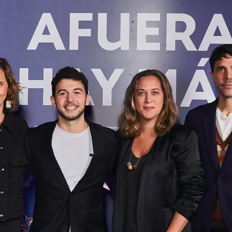 Image 3 from Afuera Hay Más premiere.