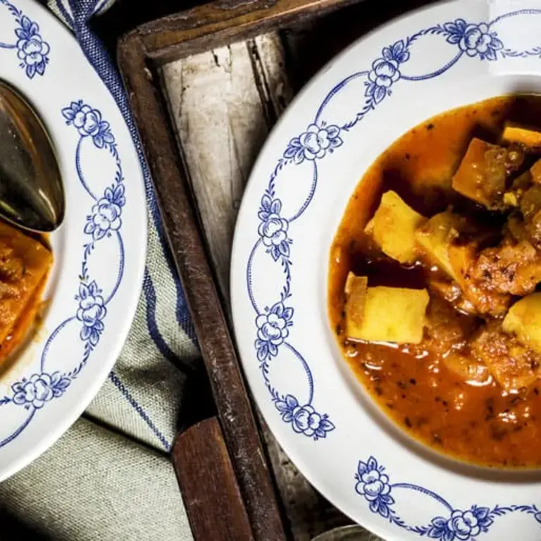 Original_12576_goulash-finedininglovers-tp