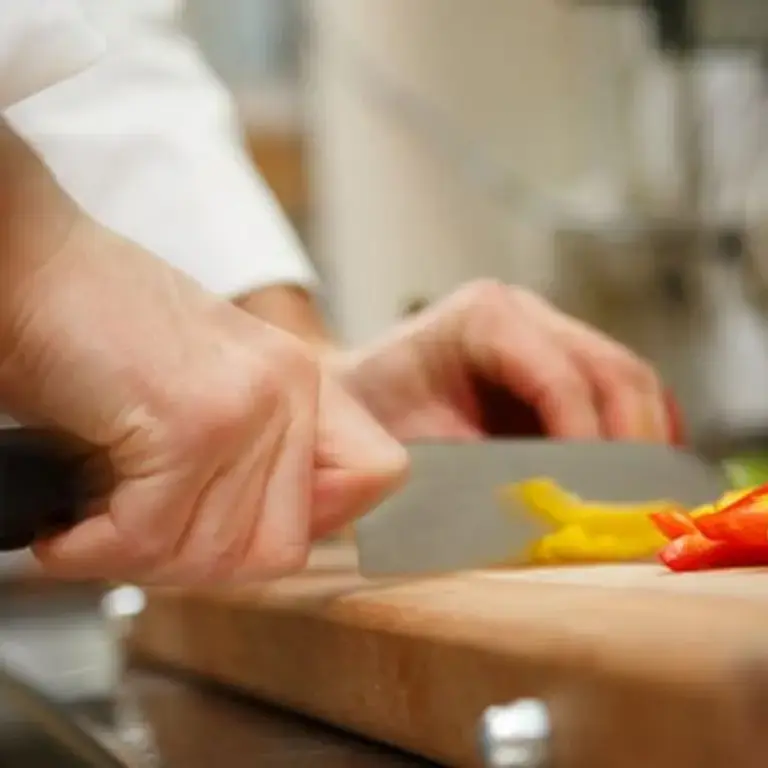 5 Ways to Get Your Knife Grips on Point