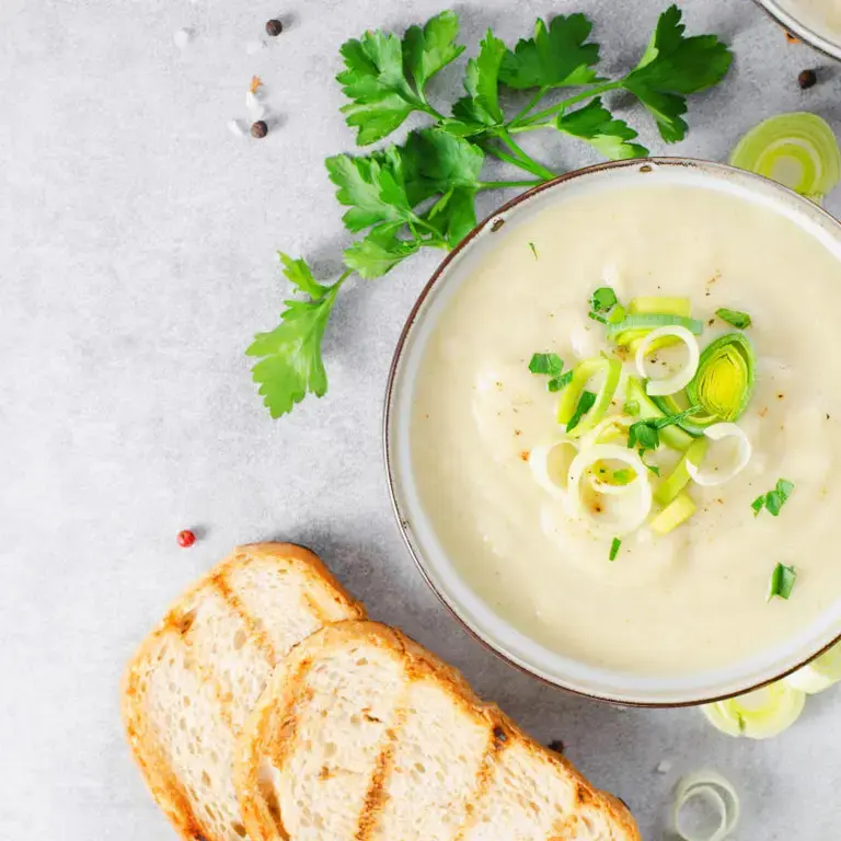 chowder vs soup - Fine Dining Lovers