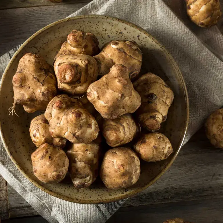 jerusalem artichokes bowl ©iStock