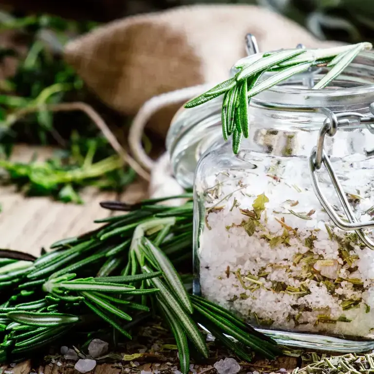 rosemery salt ©iStock