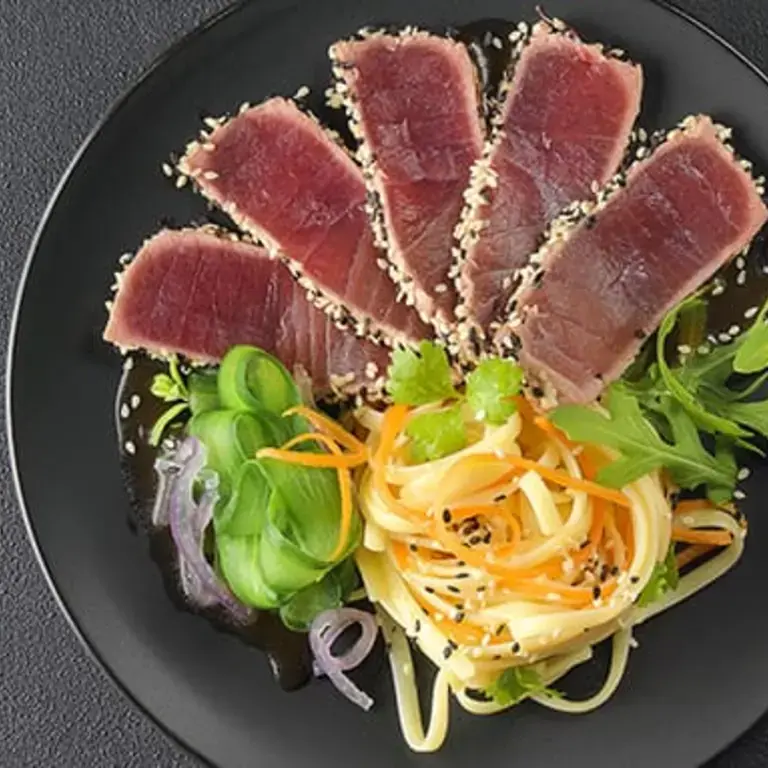 Tuna Sashimi with Sesame Seeds, Carrot and Noodles