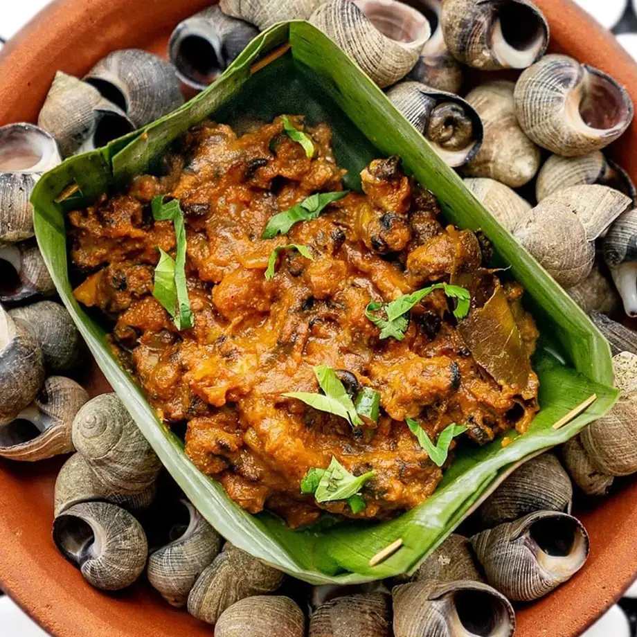 Nathai pirattal by Vijay Kumar.