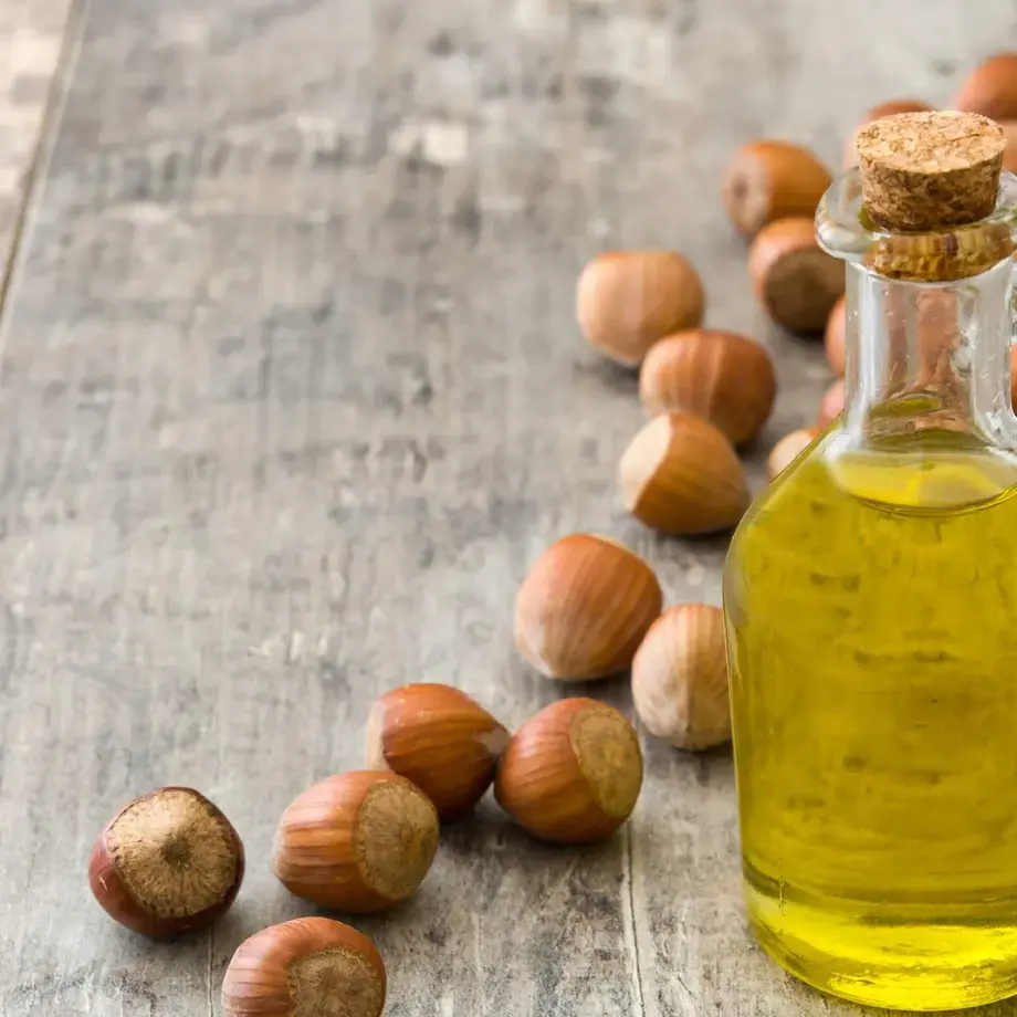 hazelnut oil ©iStock