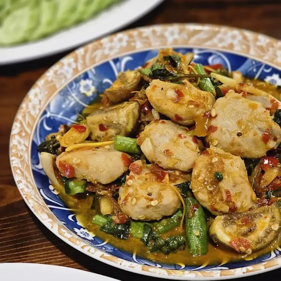 Pae Krung Kao Restaurant