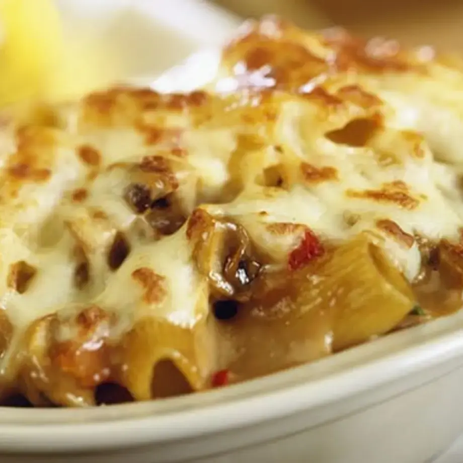 Pepper, Mushroom and Rigatoni bake