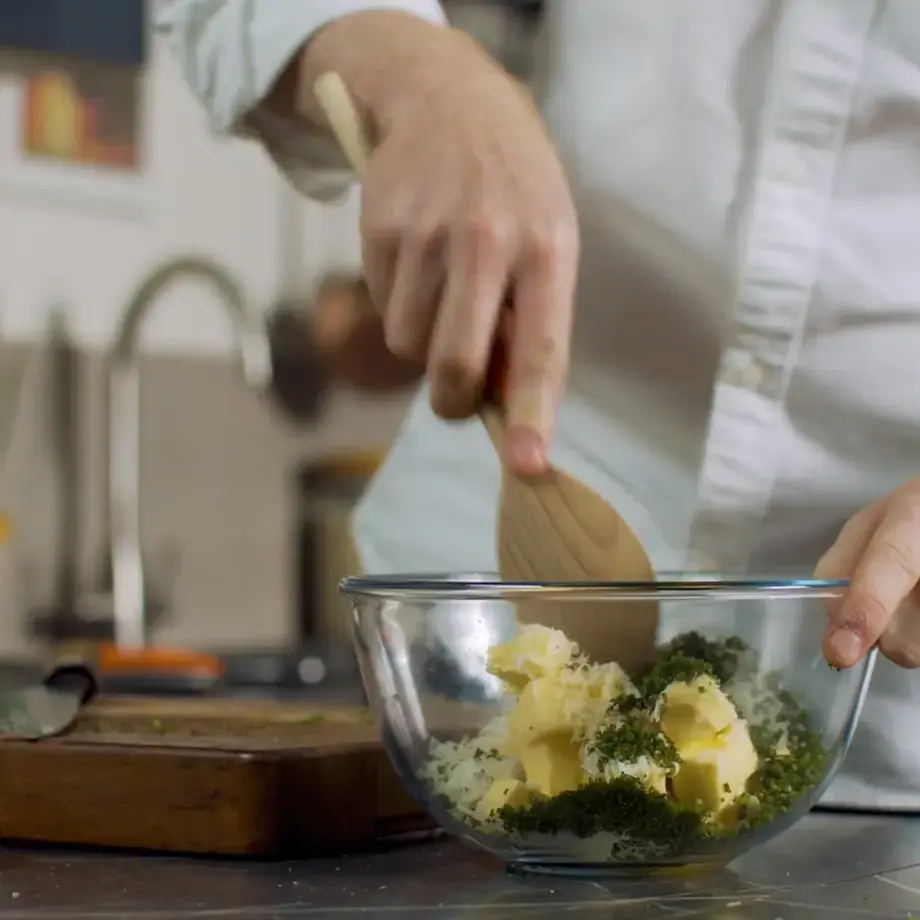 Garlic butter sauces