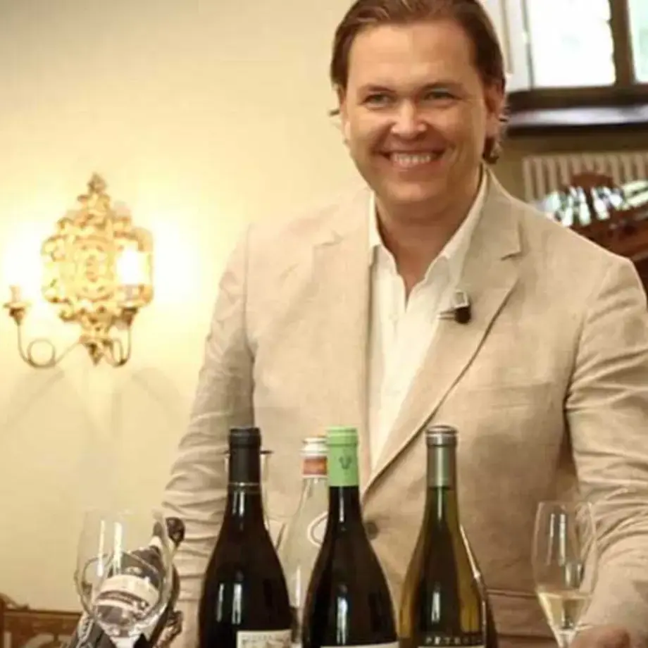 Larsson's Wine Tips: the Right Tools to Serve Wine