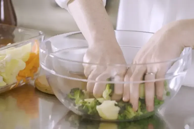 Bringing vegetables mix together