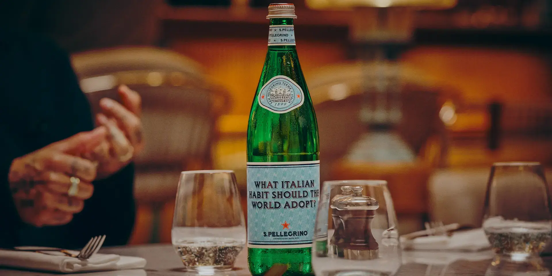 S.Pellegrino bottle and glasses: Spark campaign