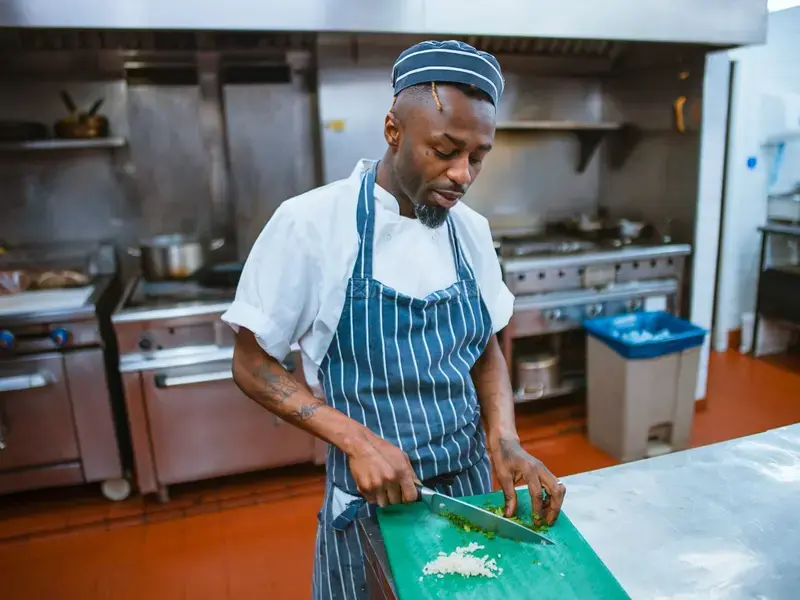 Line Cook Rules_Toa Heftiba_Unsplash