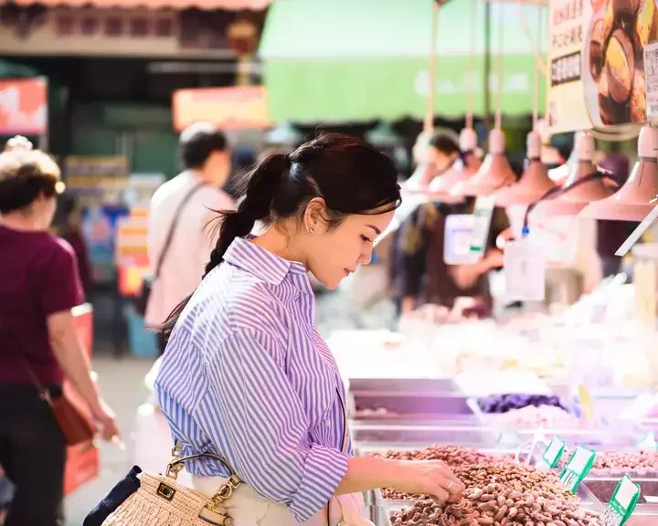 Vicky Lau in a wet market in Yunnan.